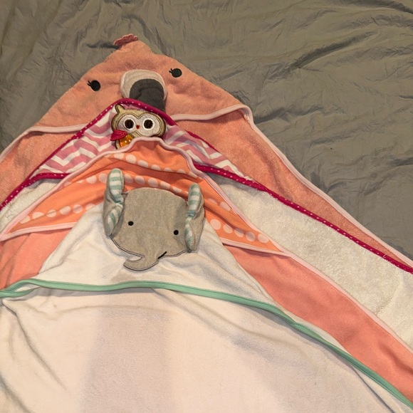 Baby Hooded towels newborn bath time 4 - Picture 3 of 5